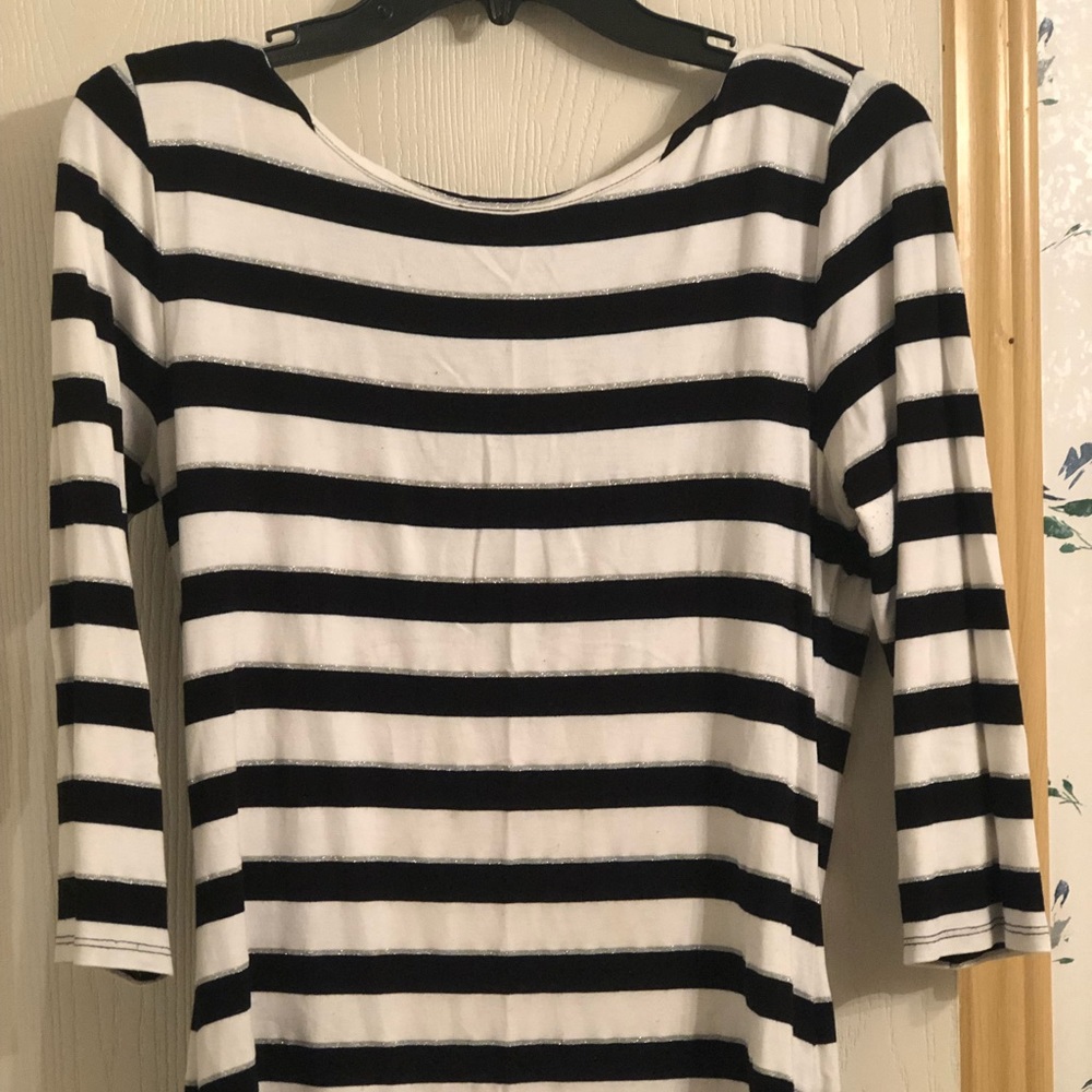 Black and white stripped top